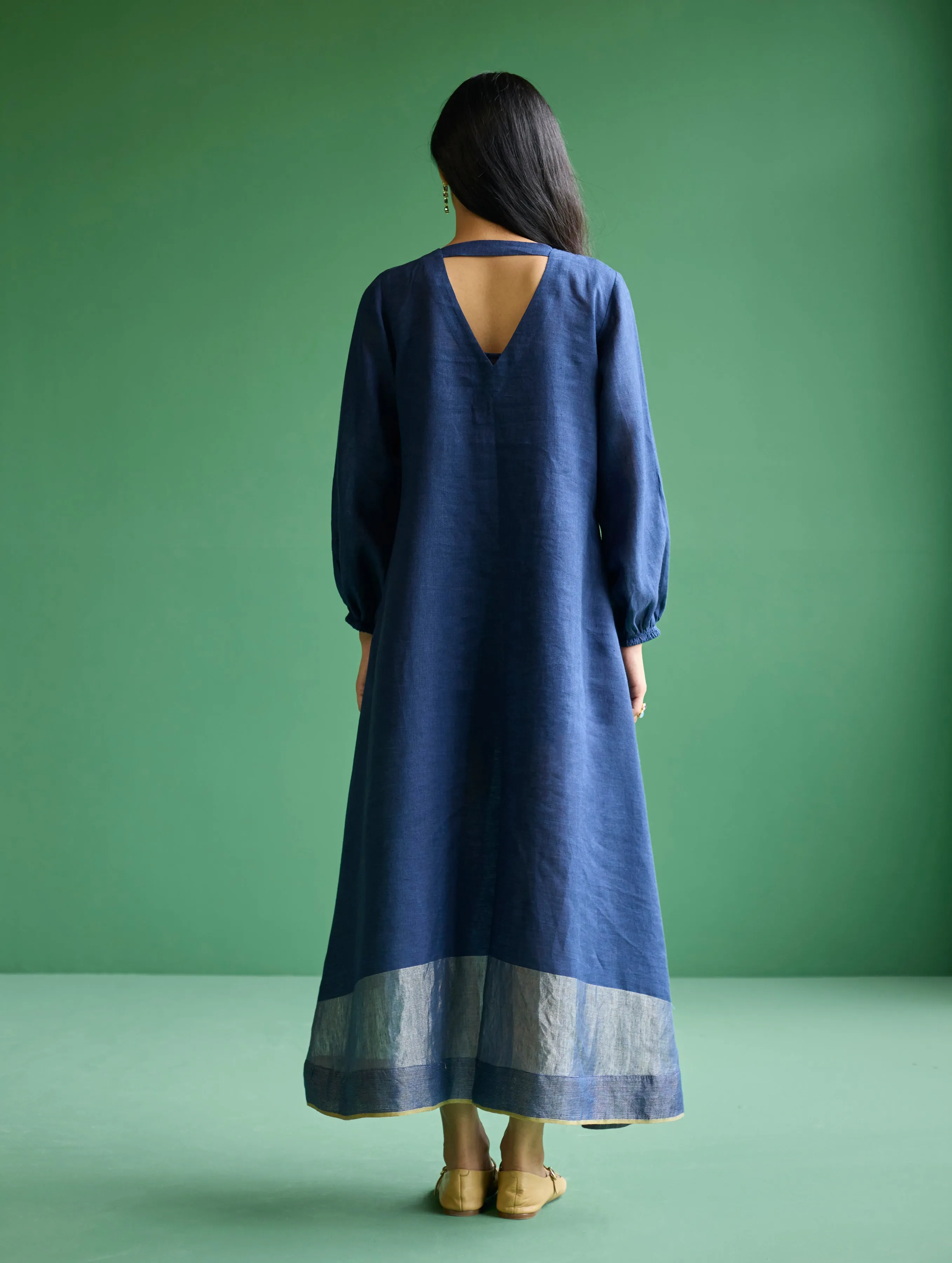 Eira Hand-Embroidered Linen Dress - Navy