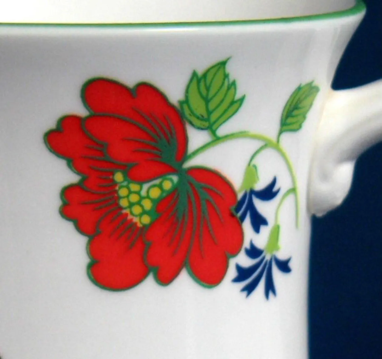 Mug English Garden Bone China Red Blue Green Crown Staffordshire Grandmug 1950s