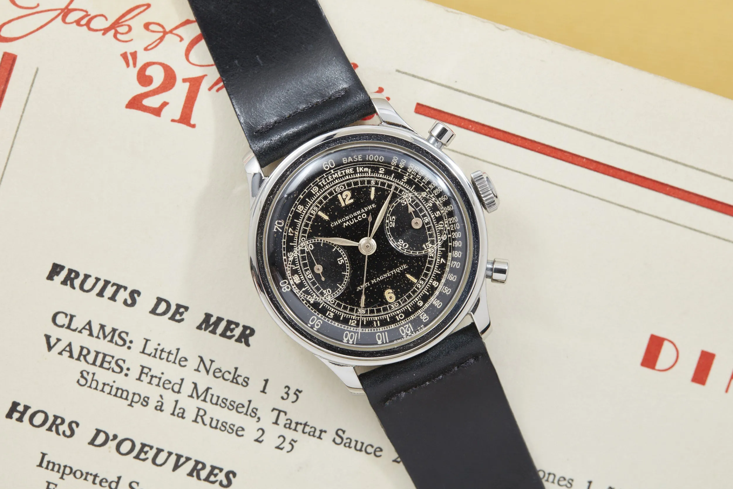 Mulco Clamshell Chronograph